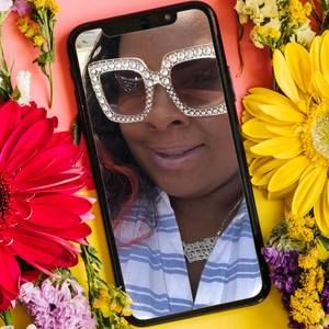 Meet your Posher, Nikki